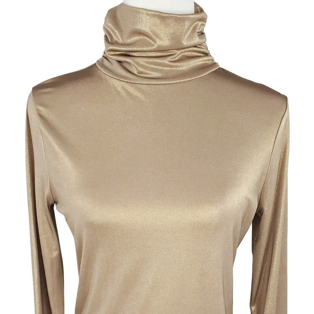 Earn London Gold Turtleneck
